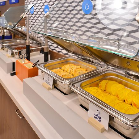 Holiday Inn Express & Suites - Commerce By Ihg Buitenkant foto