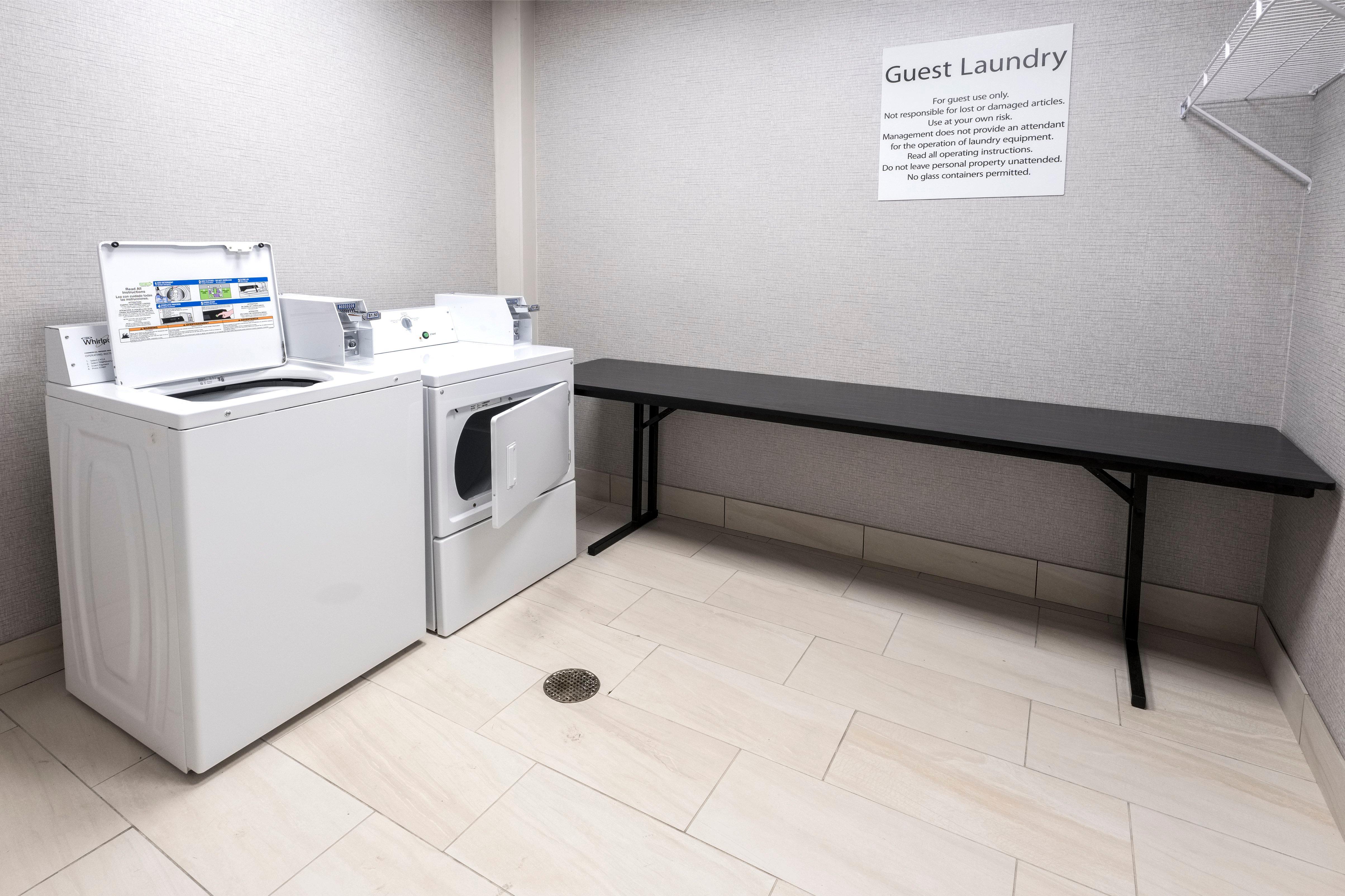 Holiday Inn Express & Suites - Commerce By Ihg Buitenkant foto