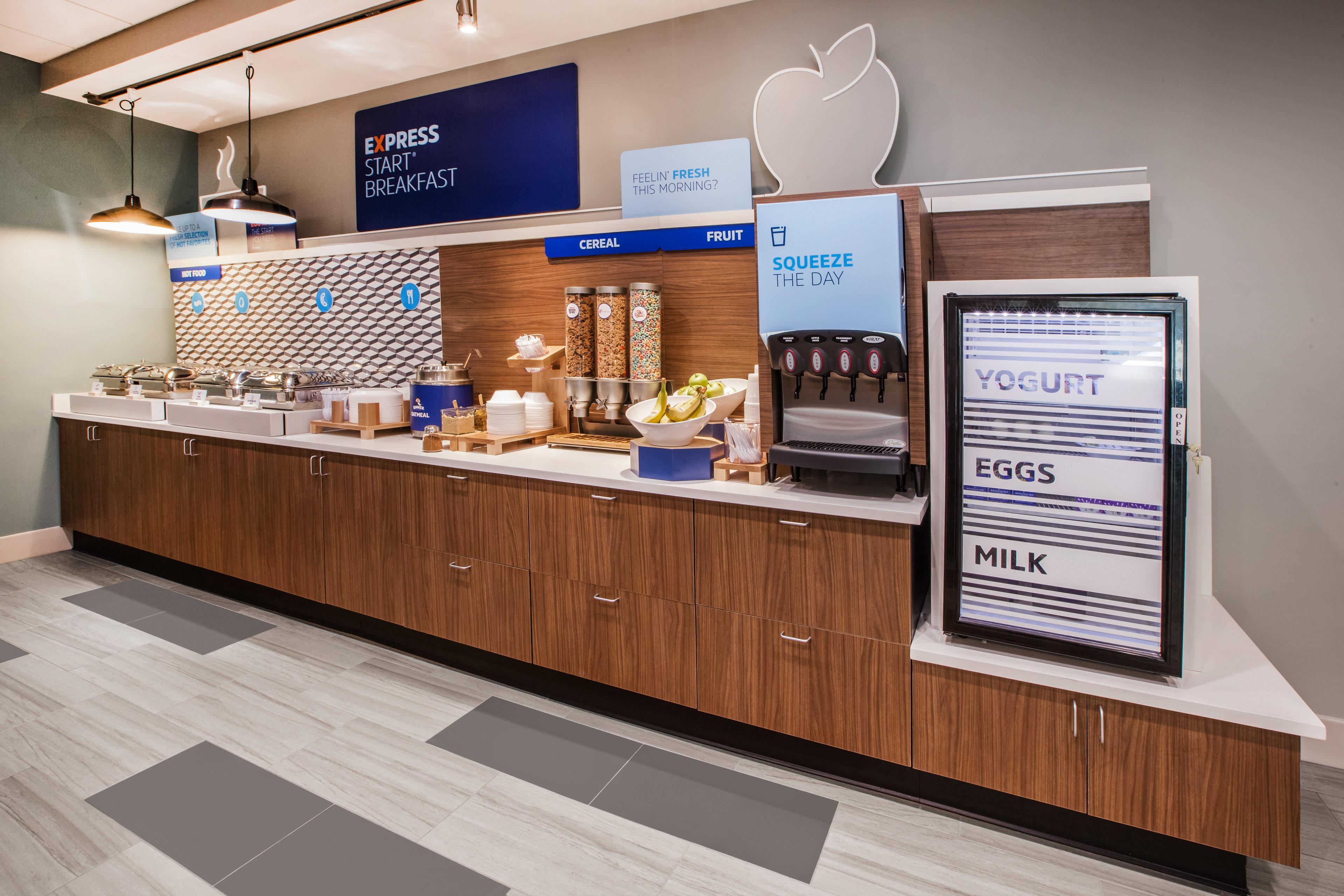 Holiday Inn Express & Suites - Commerce By Ihg Buitenkant foto