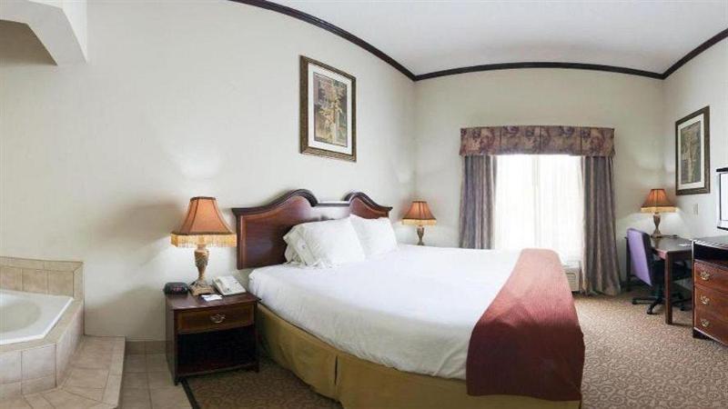 Holiday Inn Express & Suites - Commerce By Ihg Buitenkant foto